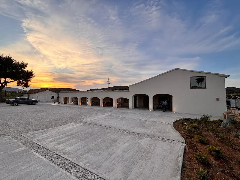 Bodegas Trenza - Bodega en Benissa - foto 2