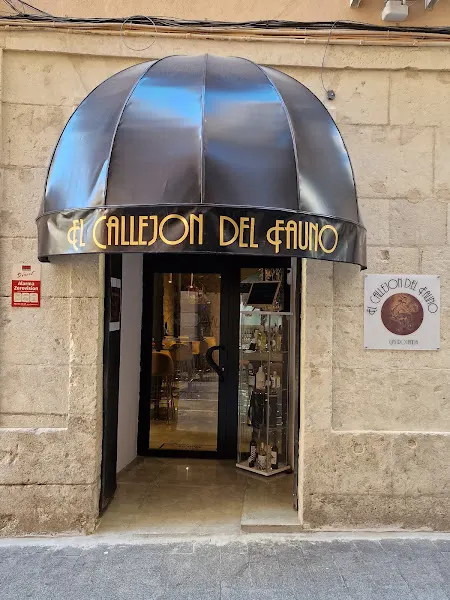 El Callejón Del Fauno