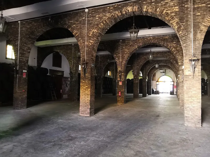 Bodegas Cruz Conde - Bodega en Montilla - foto 2
