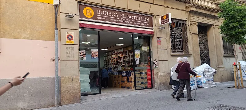Bodega El Botellón en Hospitalet de Llobregat (L) - foto 2