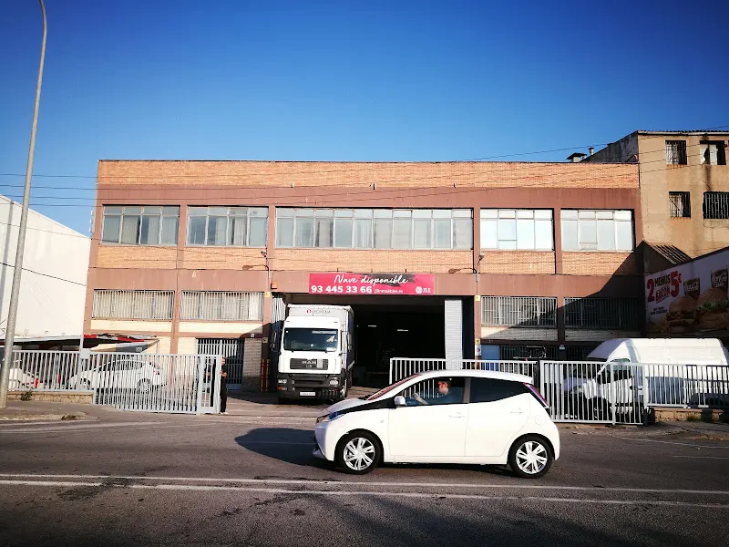 Darw bodegas - Almacén en Cornellà de Llobregat - foto 2