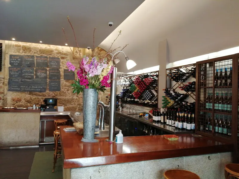 Ribera & cia. - Bodega en A Coruña - foto 2