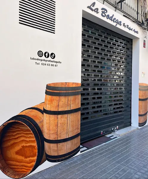 La Bodega by Rafael Agulló - Elche/Elx