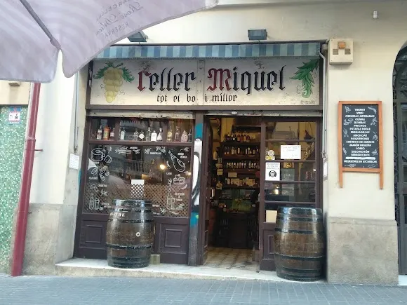 Bodega Celler Miquel - Vermut, vino y tapas en Barcelona