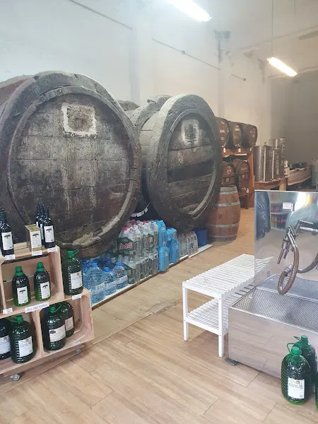 Can Sapera Celler i Molí - Bodega en Barcelona - foto 2