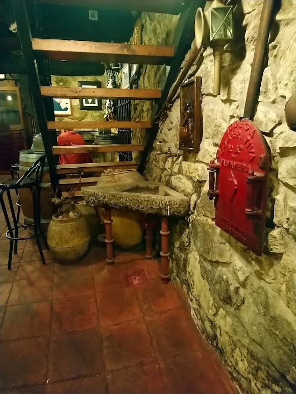 Gómez Aragón S L