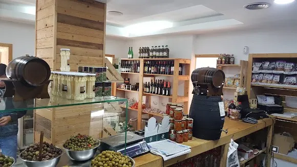 Despacho de Vinos La Bodeguita - Vinos a granel en Cádiz - Productos Gourmet - Cádiz