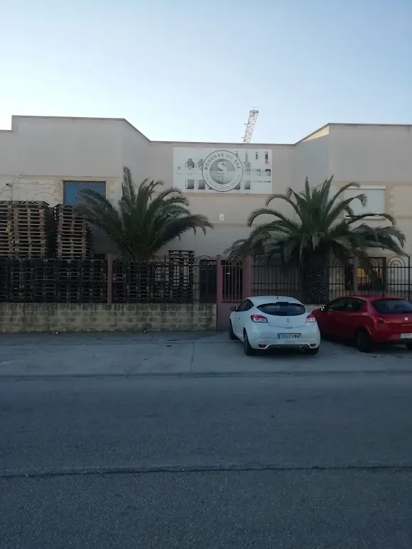 Bodegas vidal del saz - Instalación de almacenamiento de botellas de vino en Campo de Criptana