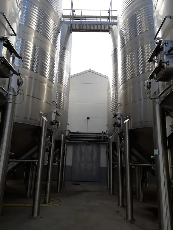 BODEGAS Juan Pablo II