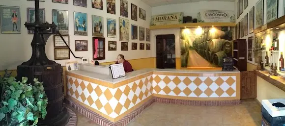 Bodegas Jesús Nazareno S. Coop. And, - Baena