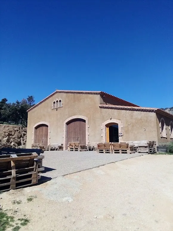 Masia Serra - Figueres
