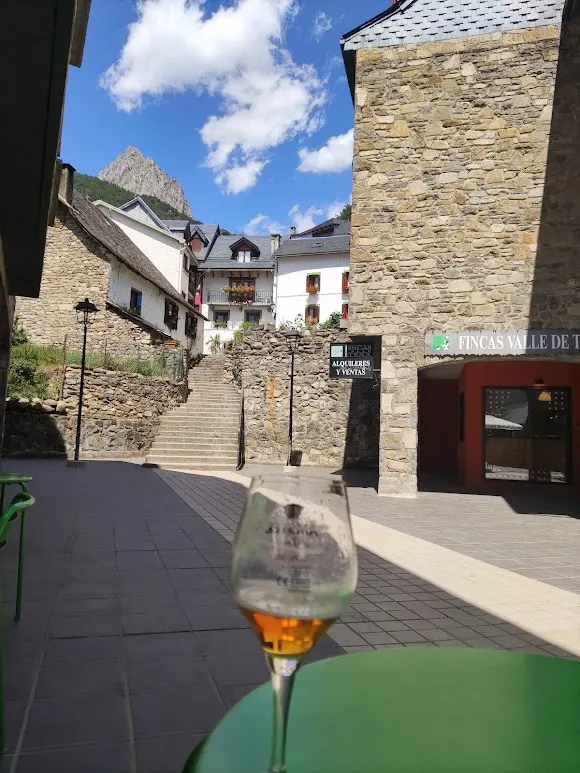 Vermutería El Mentidero - Jaca