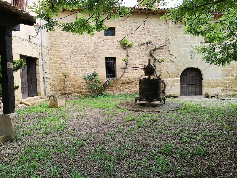 Bodegas la Real Divisa - Bodega en Abalos - foto 3