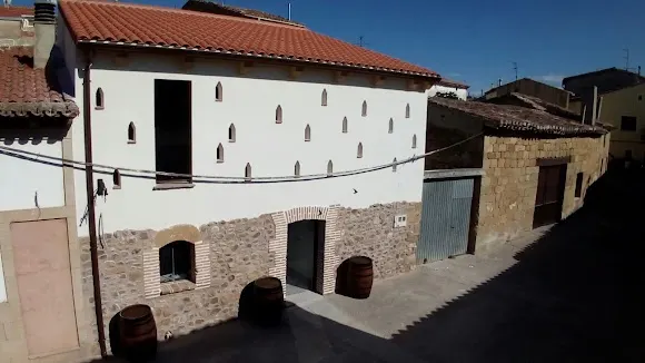 VINUN AD AMICUS 2012, S.L.U. - Banares