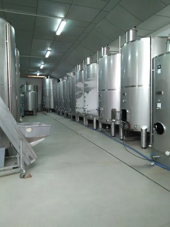 BODEGAS Y DESTILERIAS PICUEZO SL. - Arnedo