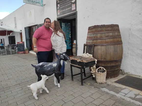Vinos y + La Villa - Teguise