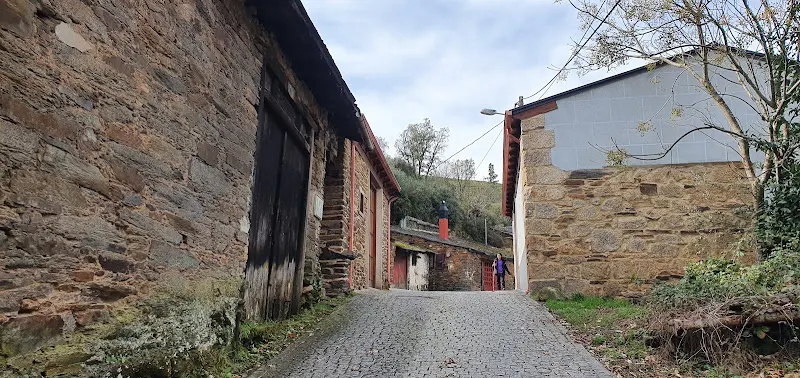 Bodega Ladera Sagrada, S.L. - Bodega en O Barco de Valdeorras - foto 2