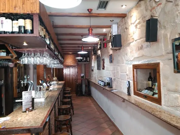 La Posada del Ermitaño Vinoteca, Tapas y Raciones - Salamanca