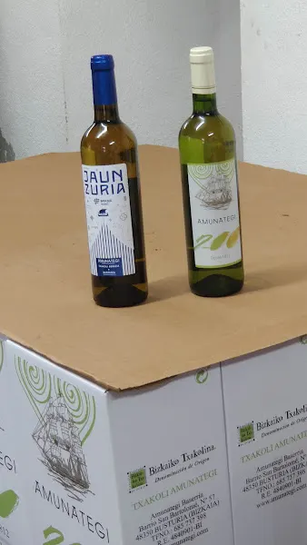 TXAKOLI AMUNATEGI TXAKOLINA - Bodega en Gernika-Lumo - foto 2