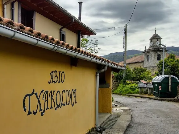 Abio txakolina - Bodega en Mungia